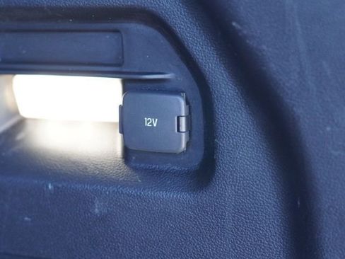 Used 2020 Ford Explorer XLT w/ Equipment Group 202A image 39