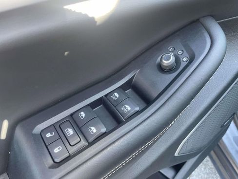 Used 2022 Jeep Grand Cherokee L Limited image 15