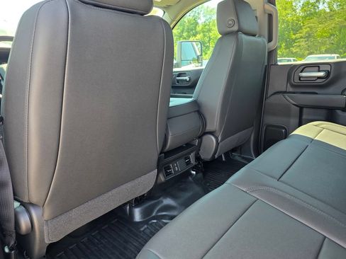 New 2026 GMC Sierra 2500 Pro w/ Convenience Package AWD/4WD image 17