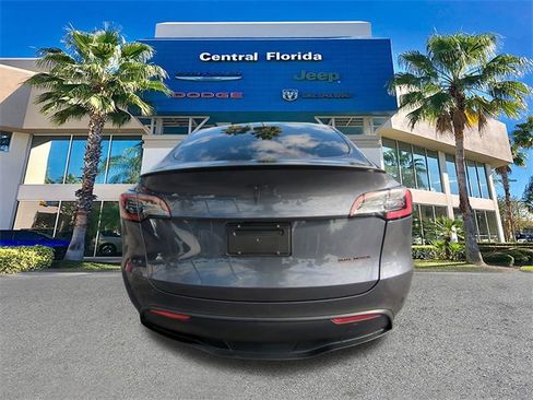 Used 2023 Tesla Model Y Long Range image 6