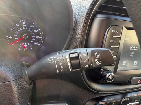 Used 2021 Kia Soul S image 22