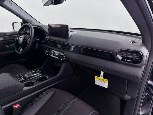 New 2026 Honda Pilot Black Edition image 32
