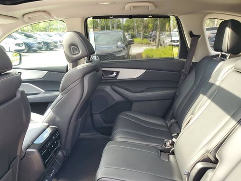 Certified 2024 Acura MDX w/ Technology Package FWD image 12