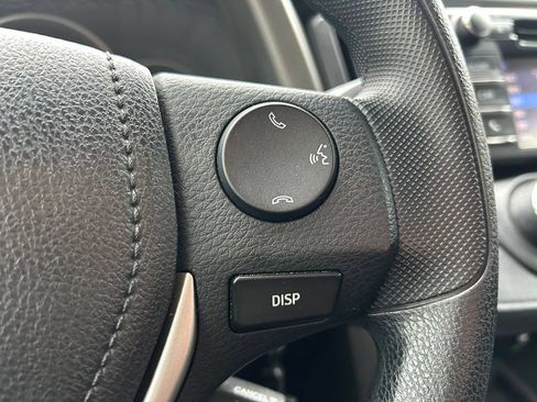 Used 2016 Toyota RAV4 LE FWD image 18