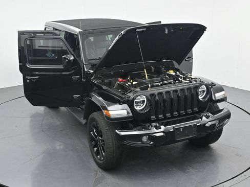 Used 2021 Jeep Wrangler Unlimited Sahara AWD/4WD image 38