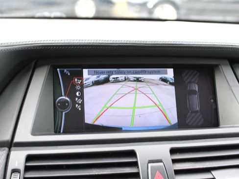 Used 2010 BMW X5 M image 26