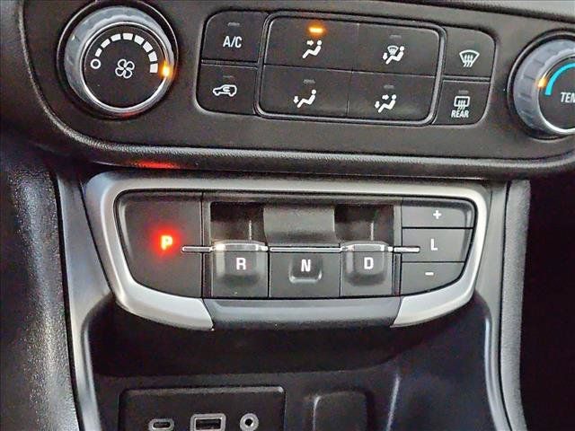 Used 2024 GMC Terrain SLE FWD image 11