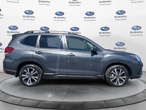 Used 2023 Subaru Forester Limited AWD/4WD image 6
