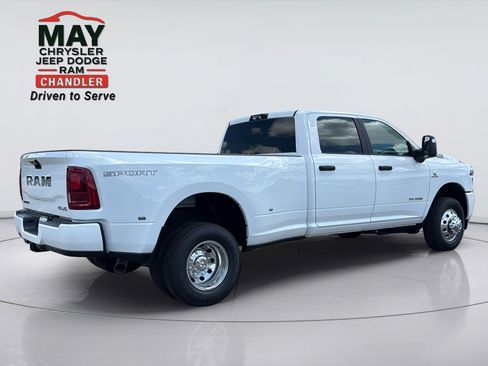 New 2026 RAM 3500 Big Horn AWD/4WD image 6