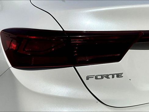Used 2024 Kia Forte LXS image 20