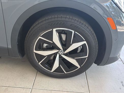 Used 2023 Volkswagen ID.4 S RWD image 10
