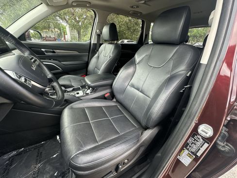 Certified 2022 Kia Telluride EX image 13