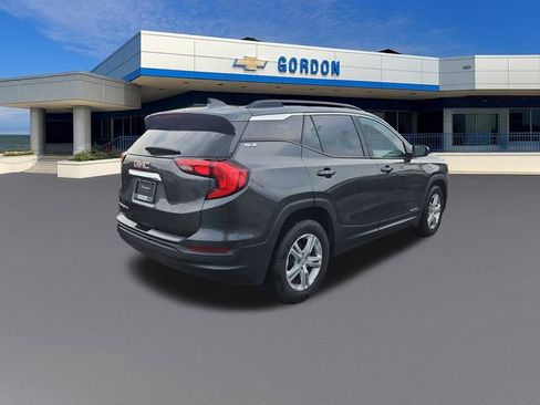 Used 2020 GMC Terrain SLE w/ Driver Convenience Package FWD image 6