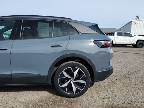 Used 2023 Volkswagen ID.4 Pro S AWD/4WD image 9