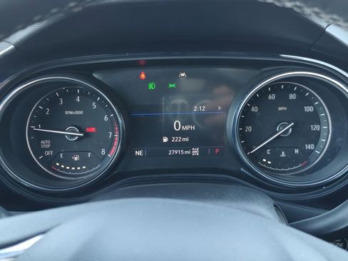 Used 2022 Buick Encore GX Essence w/ Experience Buick Package image 29