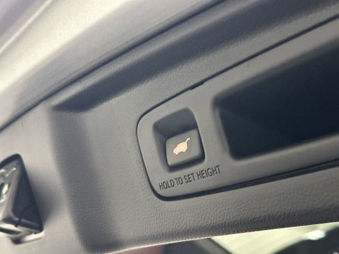 Used 2023 Honda CR-V Sport Touring image 10