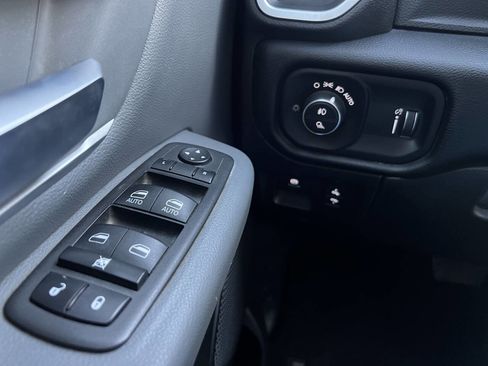 Used 2022 RAM 1500 Big Horn image 8