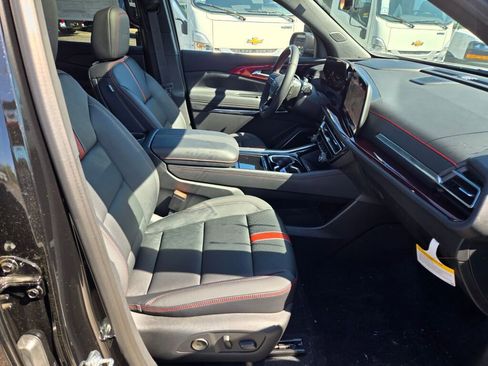 New 2026 Chevrolet Traverse RS AWD/4WD image 4