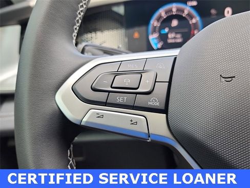 New 2025 Volkswagen Tiguan SE image 23