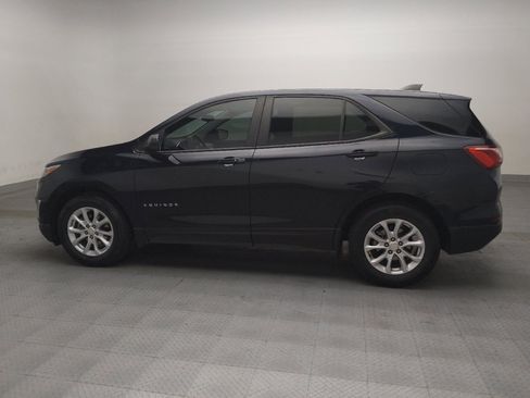 Used 2020 Chevrolet Equinox LS w/ LS Convenience Package FWD image 3
