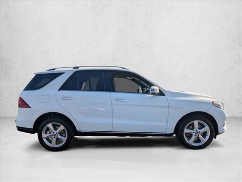Used 2018 Mercedes-Benz GLE 350 image 4