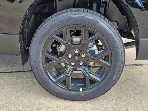 New 2026 Ford Maverick Lariat w/ Black Appearance Package AWD/4WD image 10