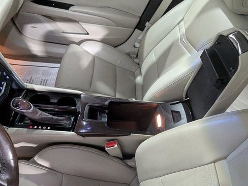 Used 2015 Cadillac XTS Luxury image 39