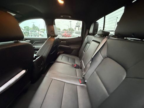 Used 2024 GMC Canyon Elevation w/ Elevation Premium Package AWD/4WD image 5