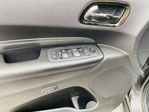 Used 2020 Dodge Durango GT image 28