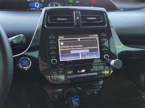 Used 2022 Toyota Prius XLE image 22