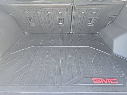 Used 2023 GMC Terrain Denali w/ Denali Premium Package AWD/4WD image 41
