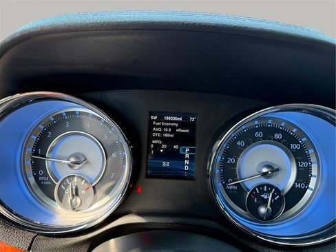 Used 2014 Chrysler 300 RWD image 47