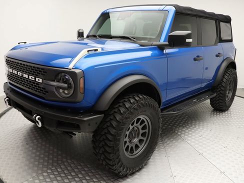 Used 2021 Ford Bronco Badlands image 2