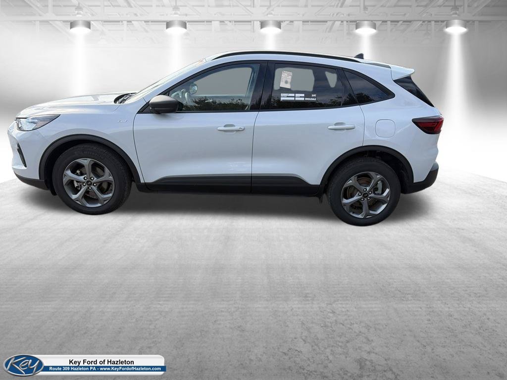 Used 2025 Ford Escape ST-Line AWD/4WD image 7