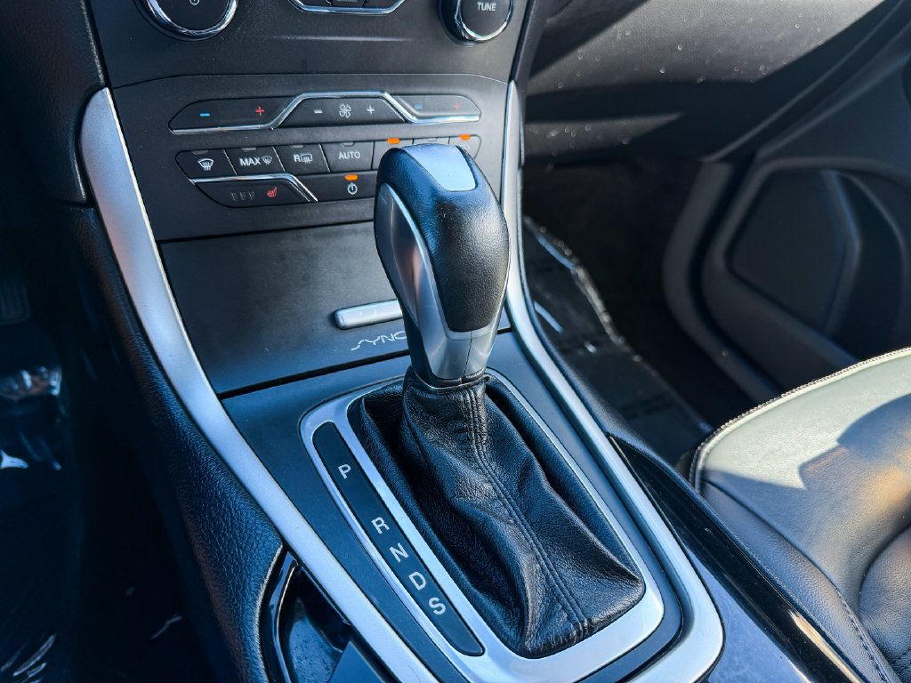 Used 2017 Ford Edge SEL w/ Equipment Group 201A AWD/4WD image 20