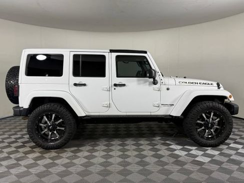 Used 2018 Jeep Wrangler Unlimited Sport AWD/4WD image 9