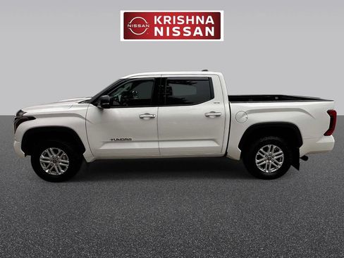Used 2023 Toyota Tundra SR5 w/ SR5 Premium Package AWD/4WD image 5