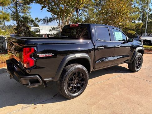 New 2026 Chevrolet Colorado Trail Boss AWD/4WD image 7