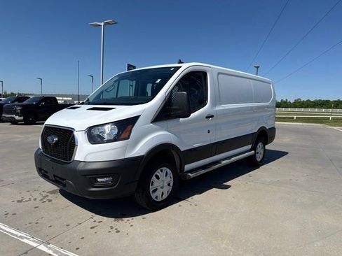 Used 2024 Ford Transit 250 Low Roof w/ Exterior Upgrade Package RWD image 2