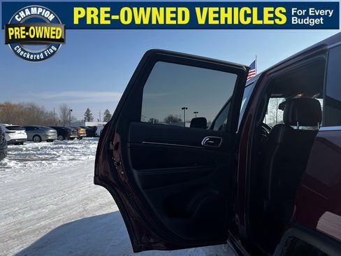 Used 2016 Jeep Grand Cherokee Limited image 30