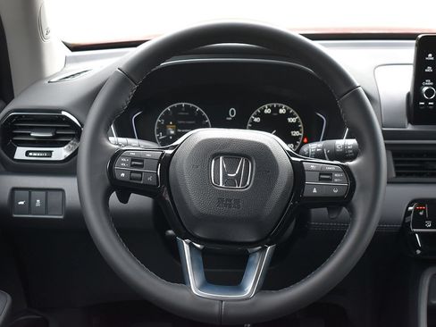 New 2025 Honda Pilot Touring image 17