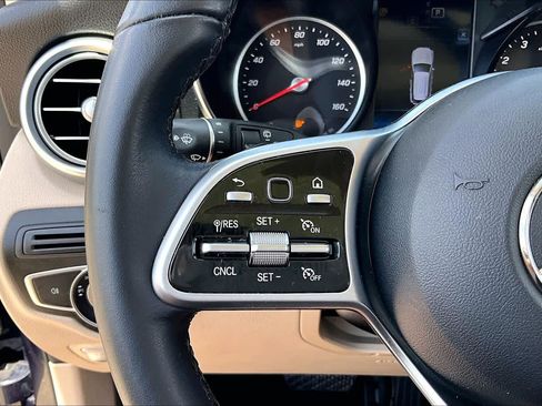 Used 2022 Mercedes-Benz GLC 300 image 40