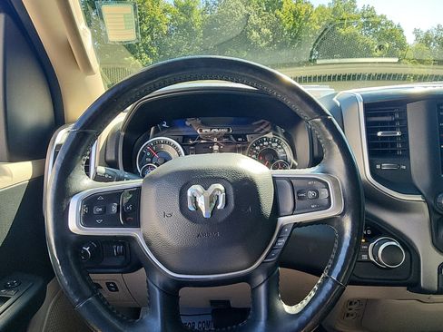 Used 2020 RAM 1500 Big Horn AWD/4WD image 15