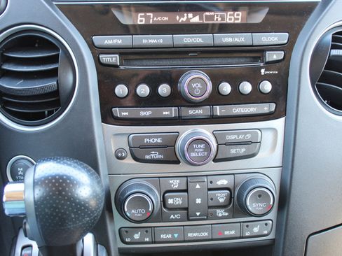 Used 2014 Honda Pilot EX-L image 32