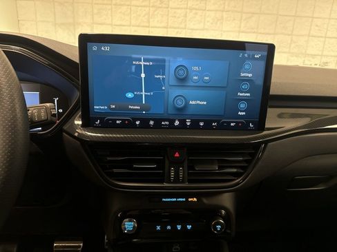 Used 2024 Ford Escape ST-Line w/ Tech Pack #1 image 6