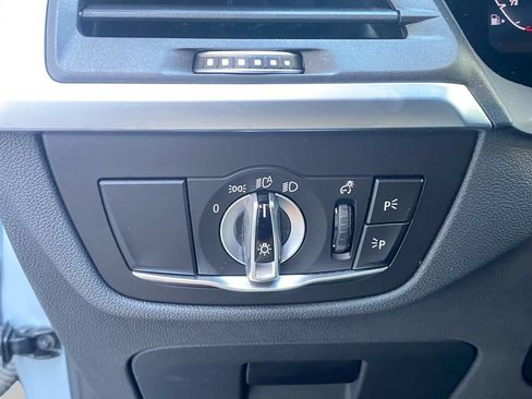 Used 2024 BMW X3 sDrive30i w/ M Sport Package RWD image 21