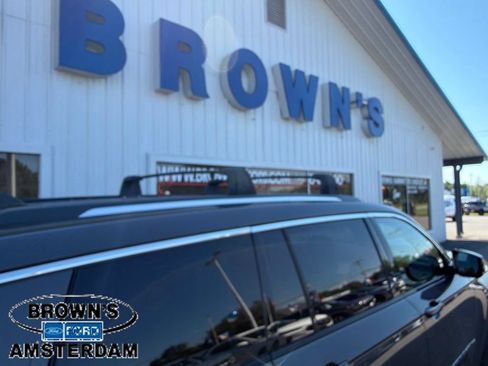 Used 2023 Jeep Grand Cherokee L Limited AWD/4WD image 19