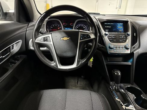 Used 2017 Chevrolet Equinox LT w/ Convenience Package FWD image 11