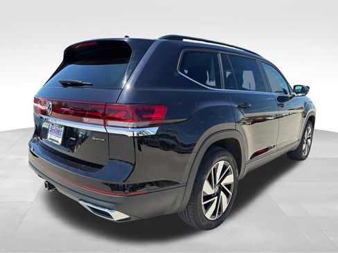Used 2025 Volkswagen Atlas SE AWD/4WD image 5