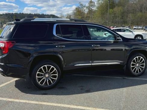 Used 2020 GMC Acadia Denali w/ Technology Package AWD/4WD image 8